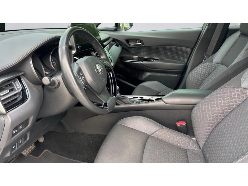 Toyota C-HR Месечна вноска от 520 лв., снимка 12 - Автомобили и джипове - 51922344