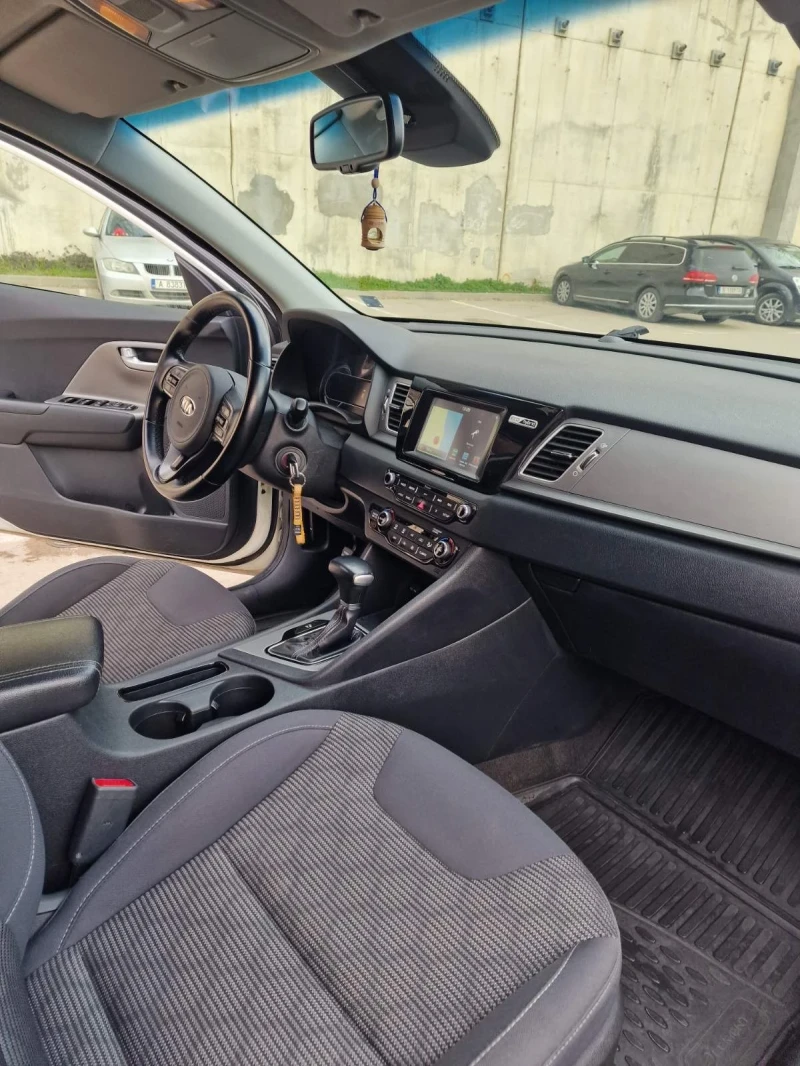 Kia Niro, снимка 5 - Автомобили и джипове - 53034510