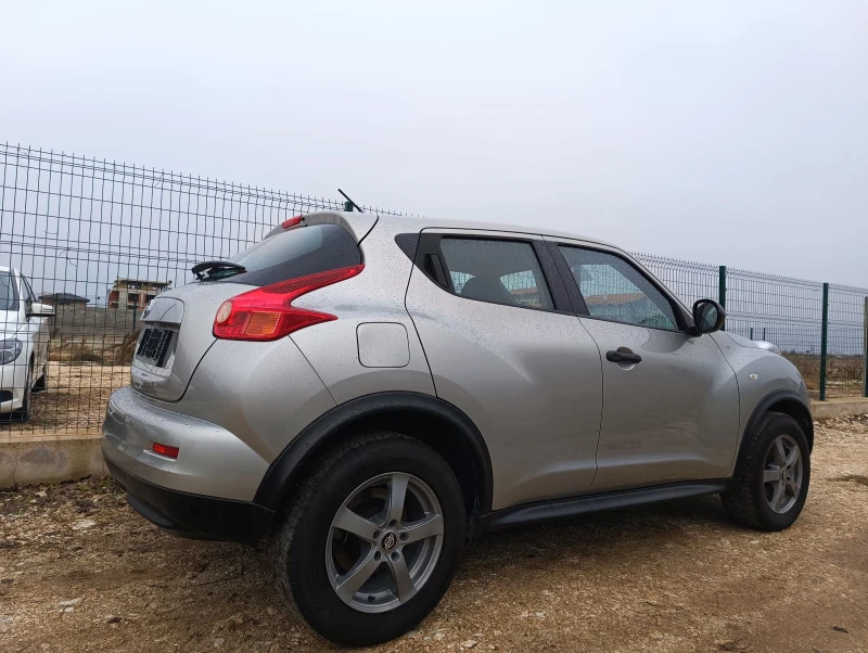 Nissan Juke 1.6 УНИКАЛНА , снимка 10 - Автомобили и джипове - 53078855
