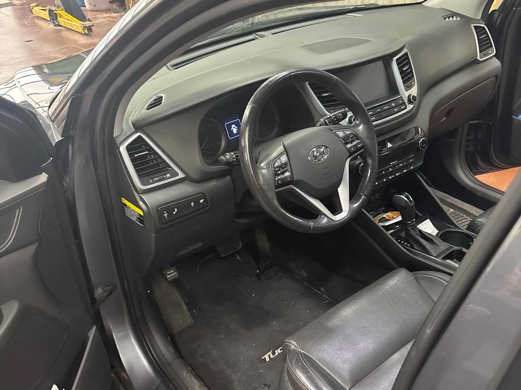 Hyundai Tucson * Luxury * CARFAX * БЕЗ ПЪРВОНАЧАЛНА ВНОСКА - изображение 6