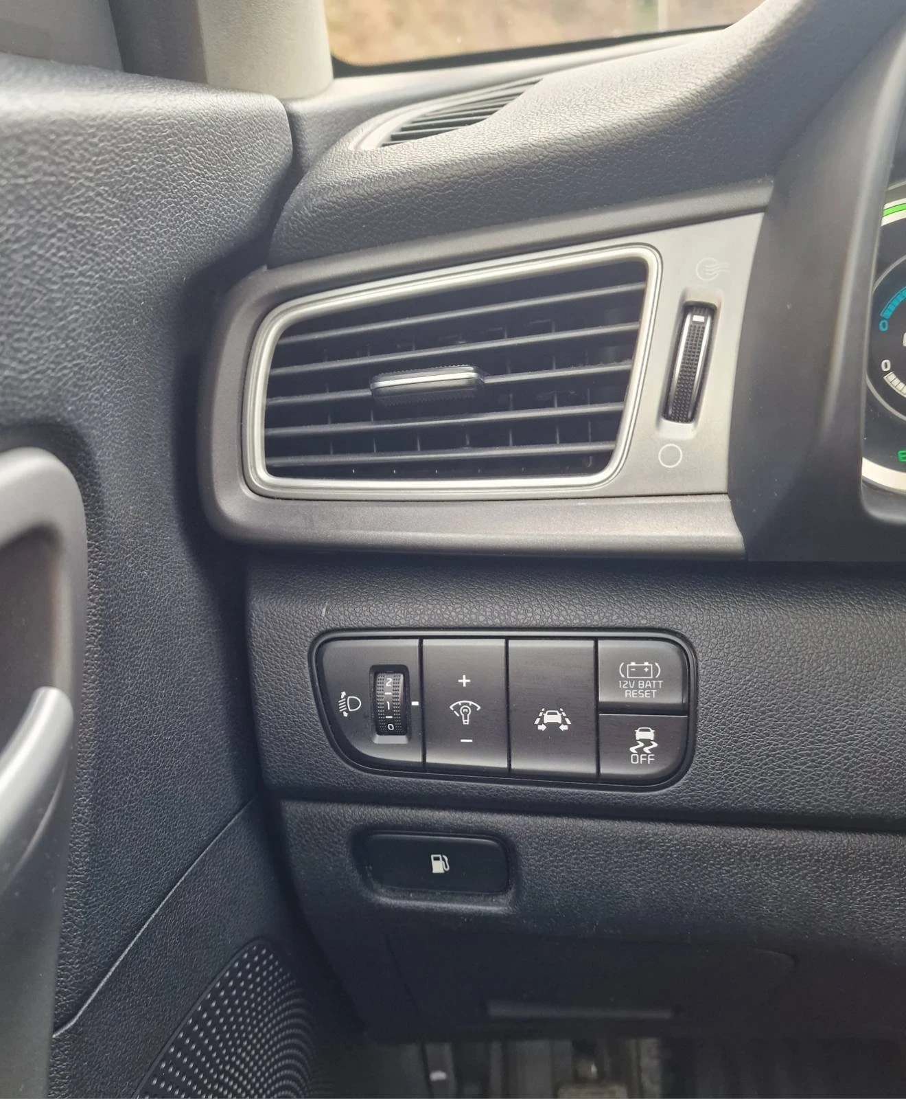 Kia Niro | Mobile.bg � ����������� 10