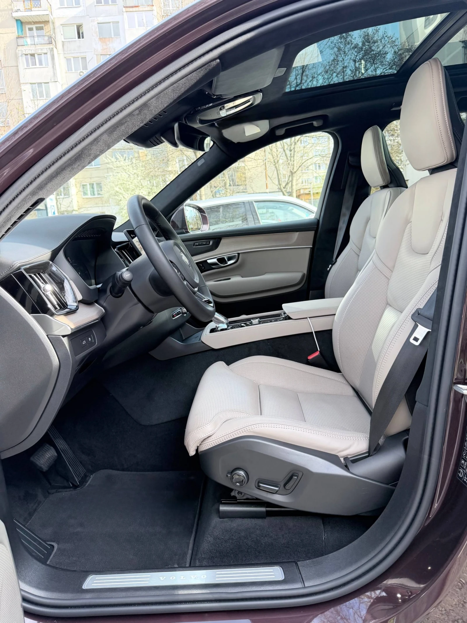 Volvo Xc90 ULTRA BRIGHT, снимка 3 - Автомобили и джипове - 54115706