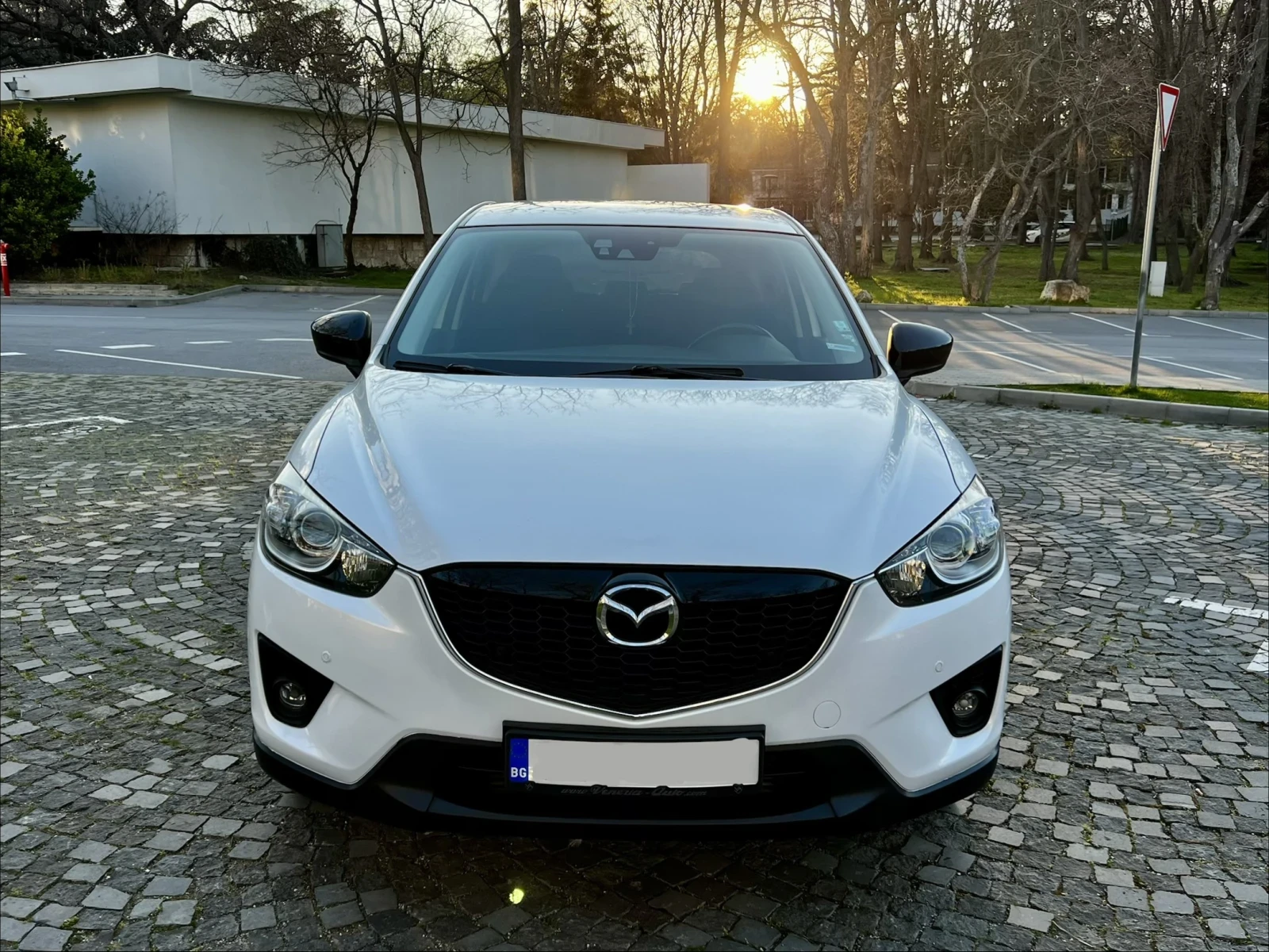 Mazda CX-5 2.2d SkyActive 4x4 EURO 6, снимка 8 - Автомобили и джипове - 54159345