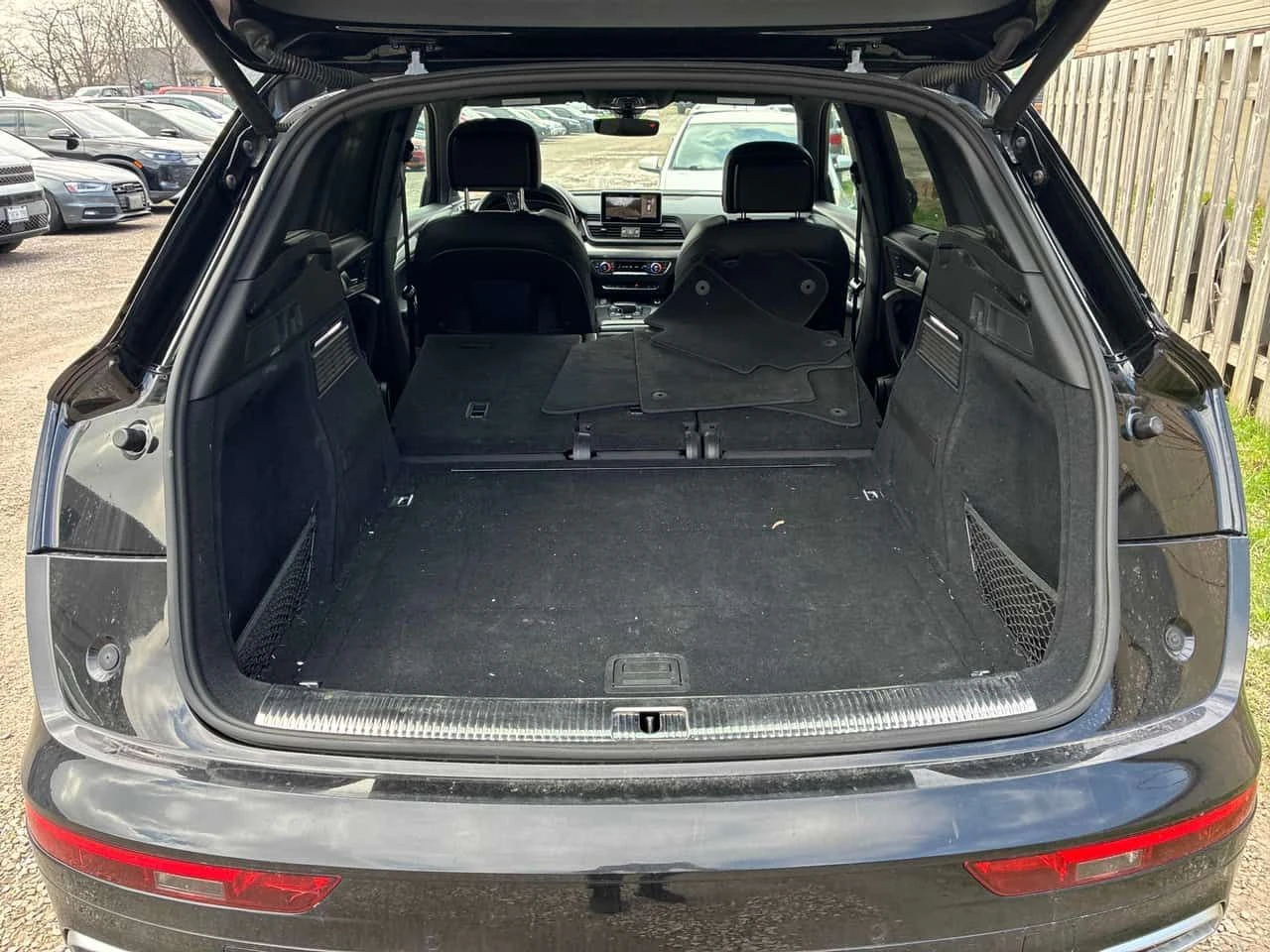 Audi Q5 * Technik S LINE* DIS* 360* B&O* LED* PANO* ОБДУХВ, снимка 13 - Автомобили и джипове - 54233931