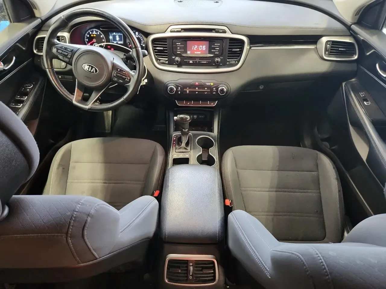 Kia Sorento LX V6, снимка 8 - Автомобили и джипове - 54282527