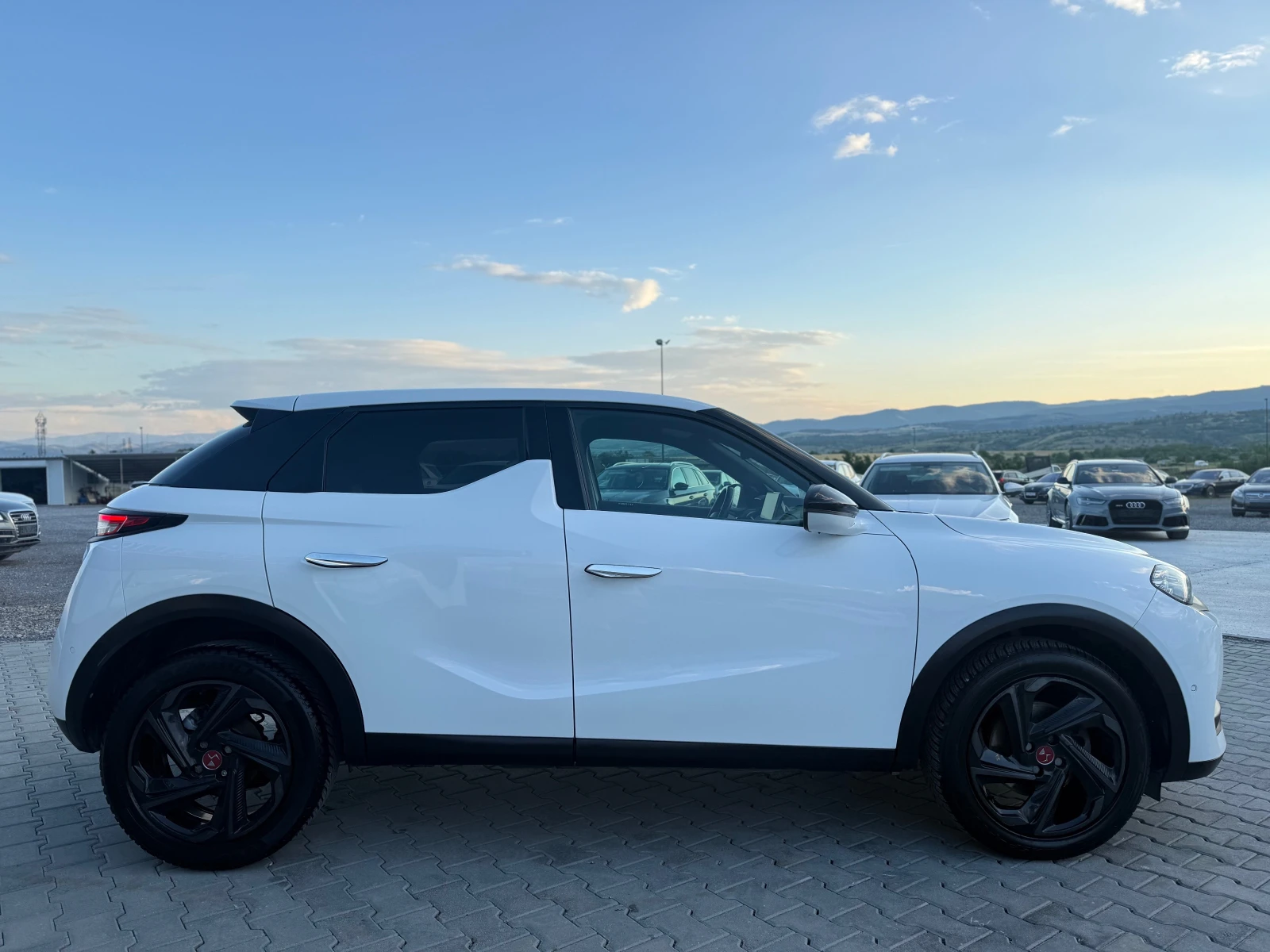 Citroen DS 3 Crossback 1.5 hdi PERFORMANCE LINE Собствен лизинг !!!, снимка 4 - Автомобили и джипове - 54800881