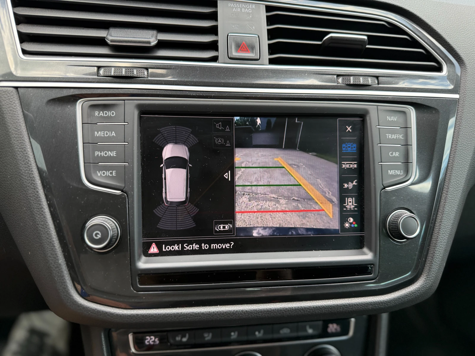 VW Tiguan 2.0 TDI 4Moition 7DSG, снимка 12 - Автомобили и джипове - 54855519