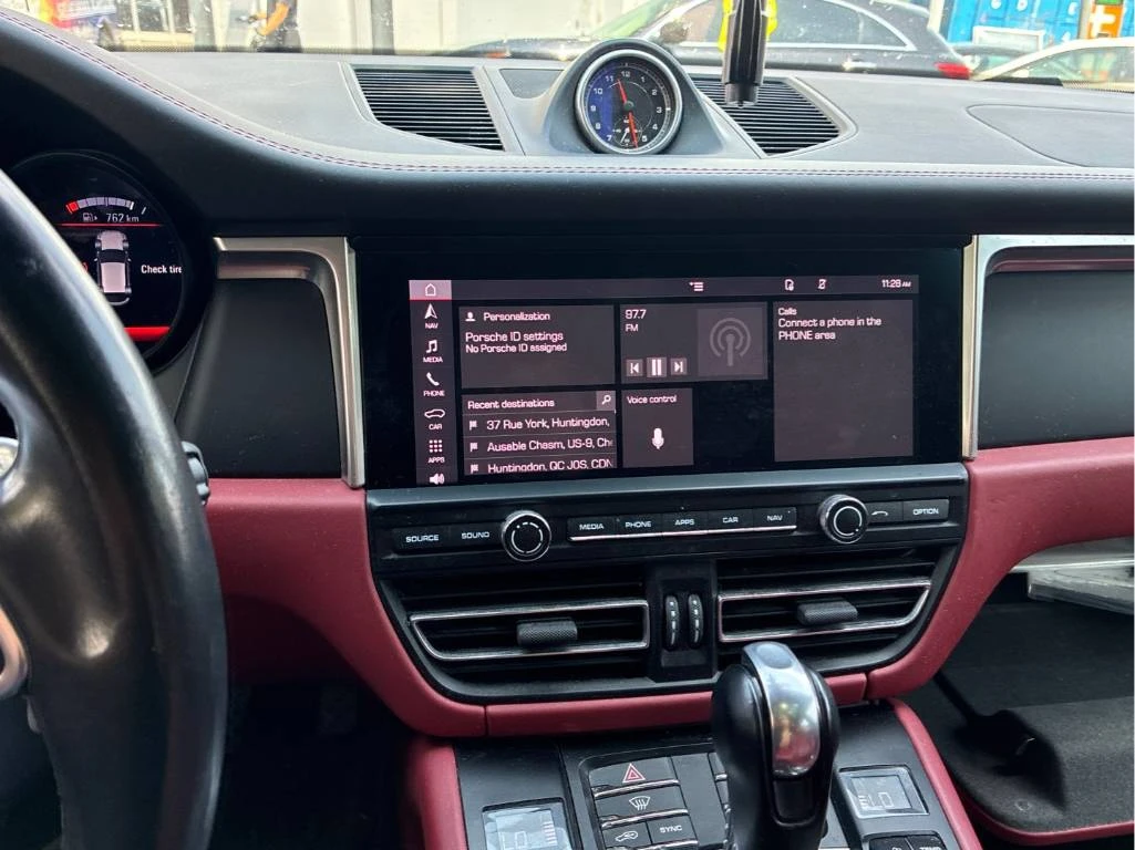 Porsche Macan | BOSE | ЧЕРВЕН САЛОН | ОБДУХВАНЕ | CARFAX | , снимка 13 - Автомобили и джипове - 55187129