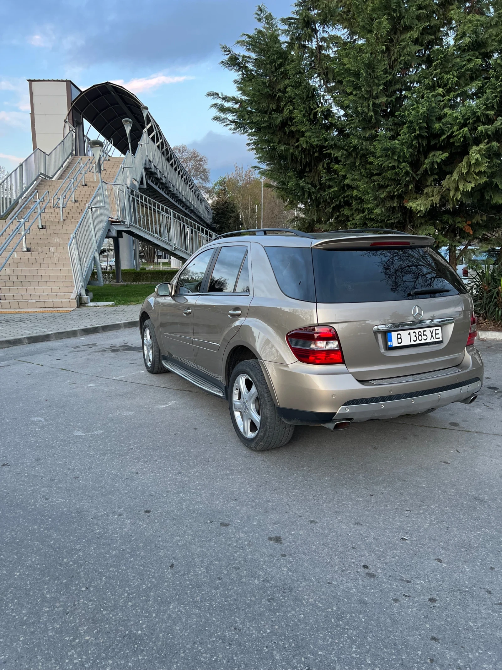 Mercedes-Benz ML 350, снимка 3 - Автомобили и джипове - 55219589