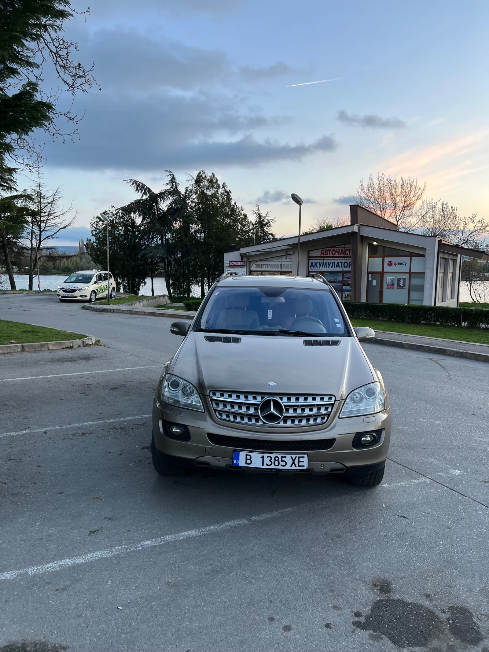 Mercedes-Benz ML 350, снимка 2 - Автомобили и джипове - 55219589