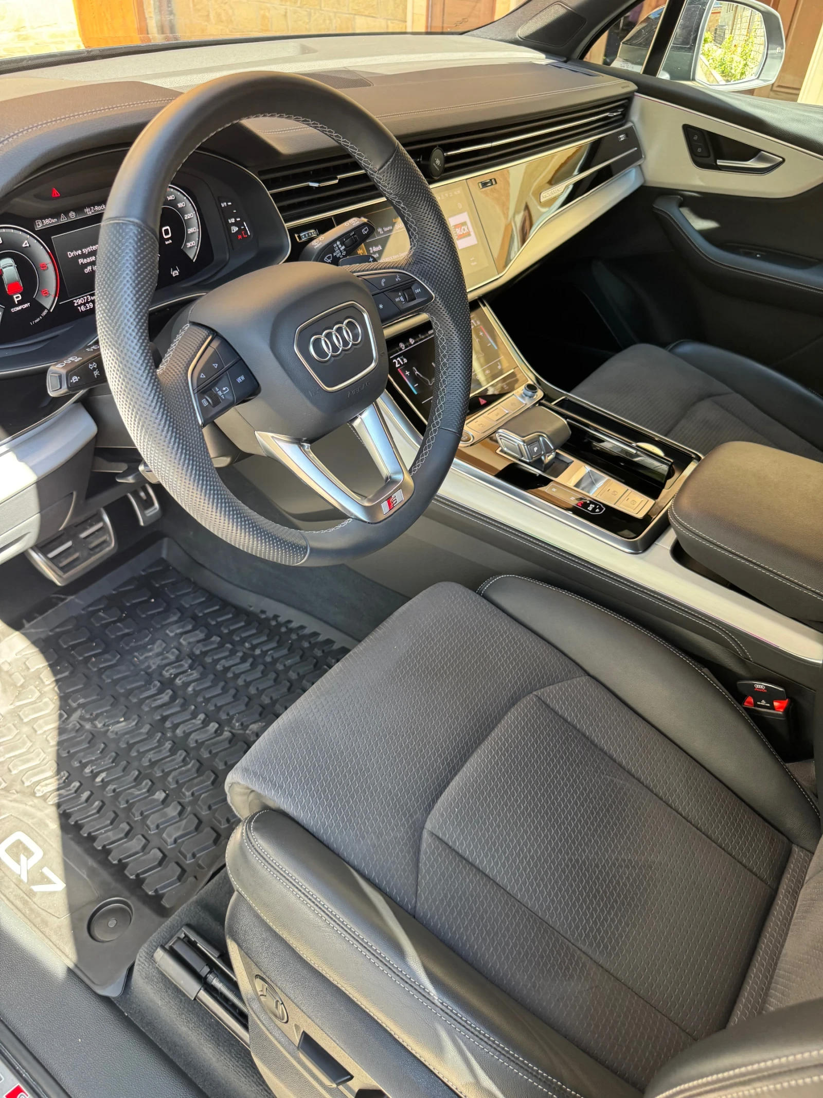 Audi Q7, снимка 8 - Автомобили и джипове - 55244709