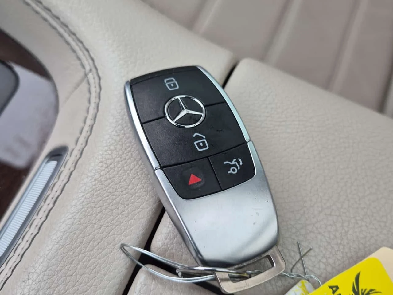 Mercedes-Benz GLE 350 BURMESTER * ОБДУХВАНЕ * ДИСТРОНИК * ПАНО, снимка 8 - Автомобили и джипове - 55288189