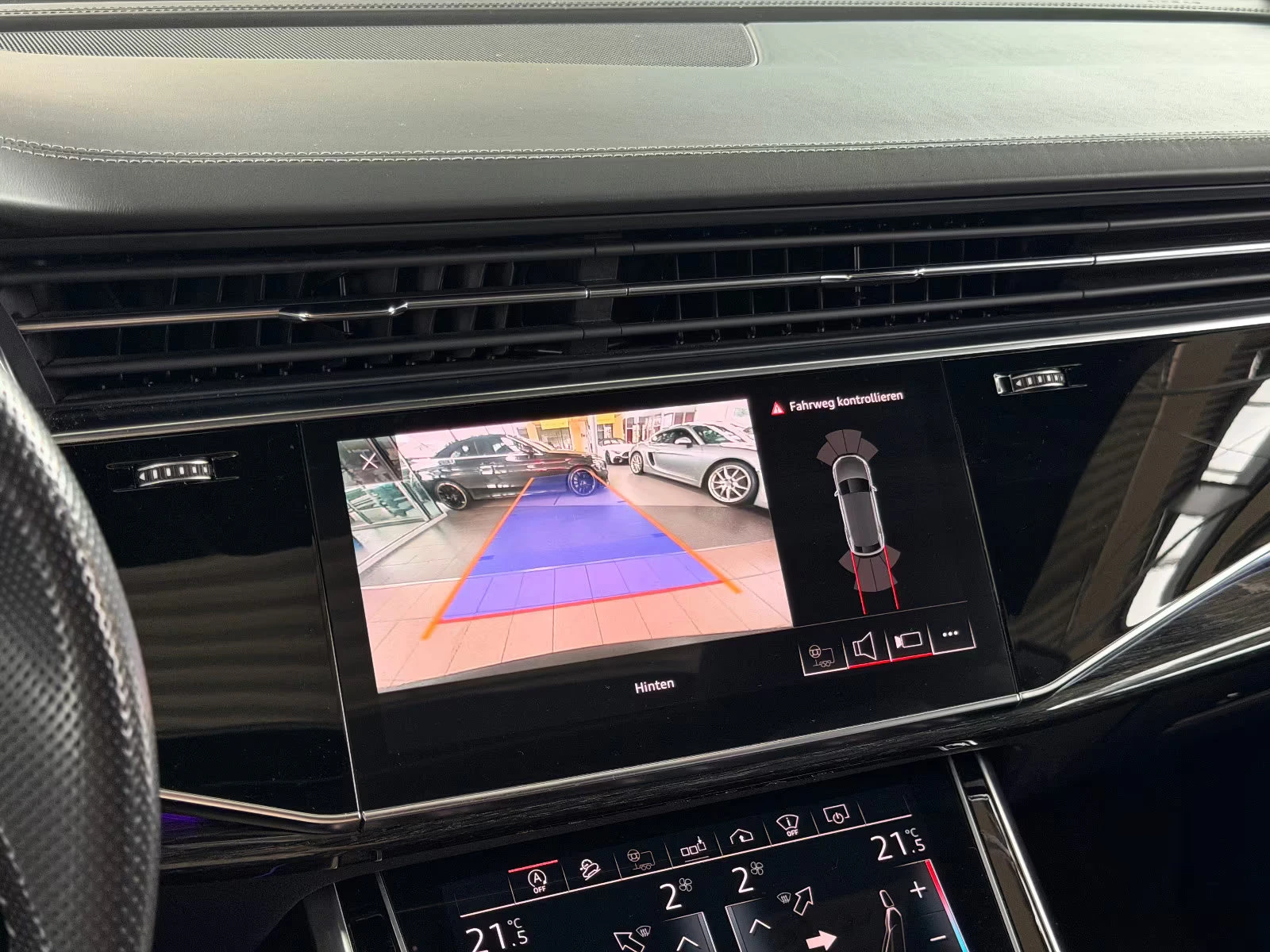 Audi Q8 50TDI/286HP/S-LINE/PANO/B&O/MEMO/HUD/CAM/523q, снимка 10 - Автомобили и джипове - 55390222