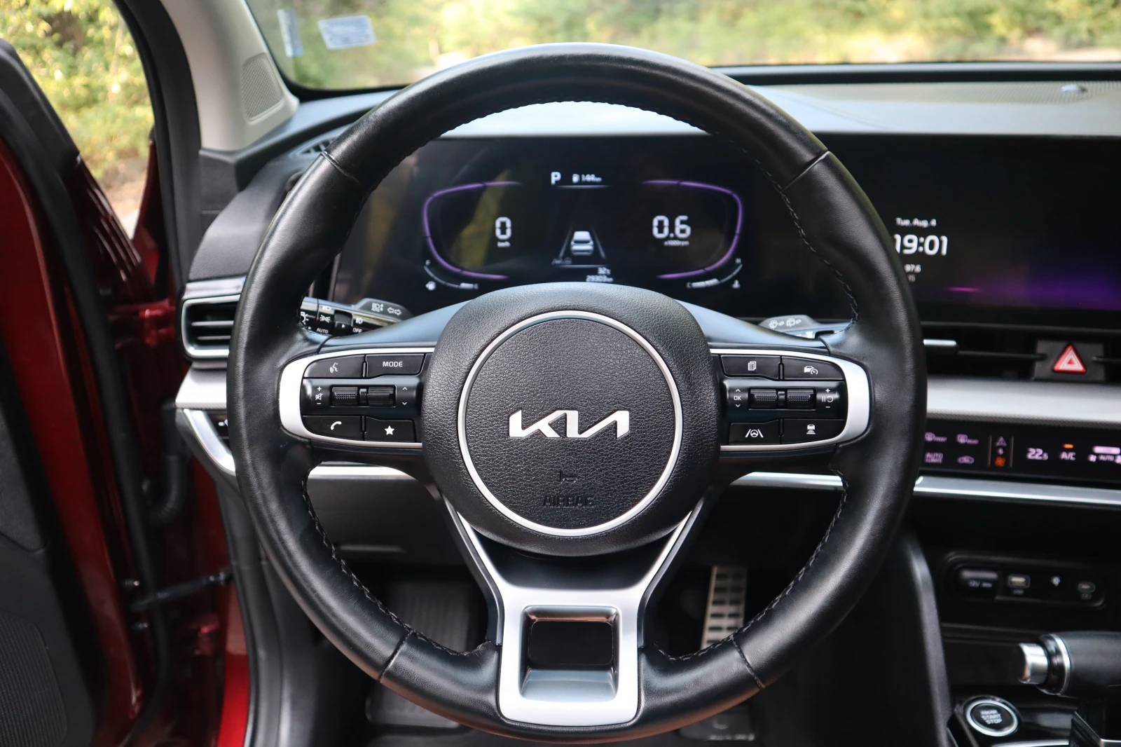 Kia Sportage Premium, снимка 11 - Автомобили и джипове - 55547408