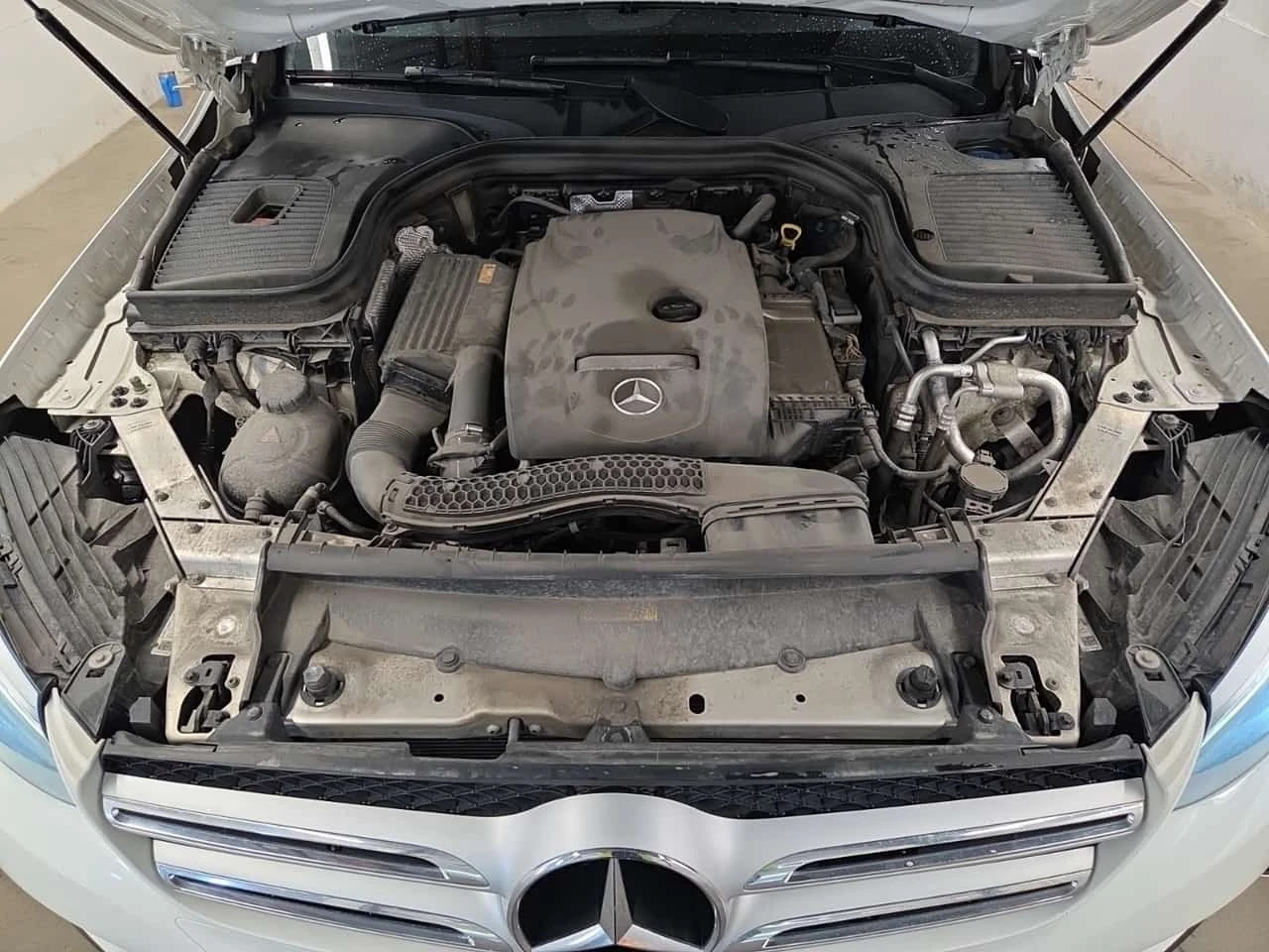 Mercedes-Benz GLC 300 * CARFAX * ОПЦИЯ ЗА ФИНАНСИРАНЕ БЕЗ ПЪРВОНАЧАЛНА *, снимка 16 - Автомобили и джипове - 55785675