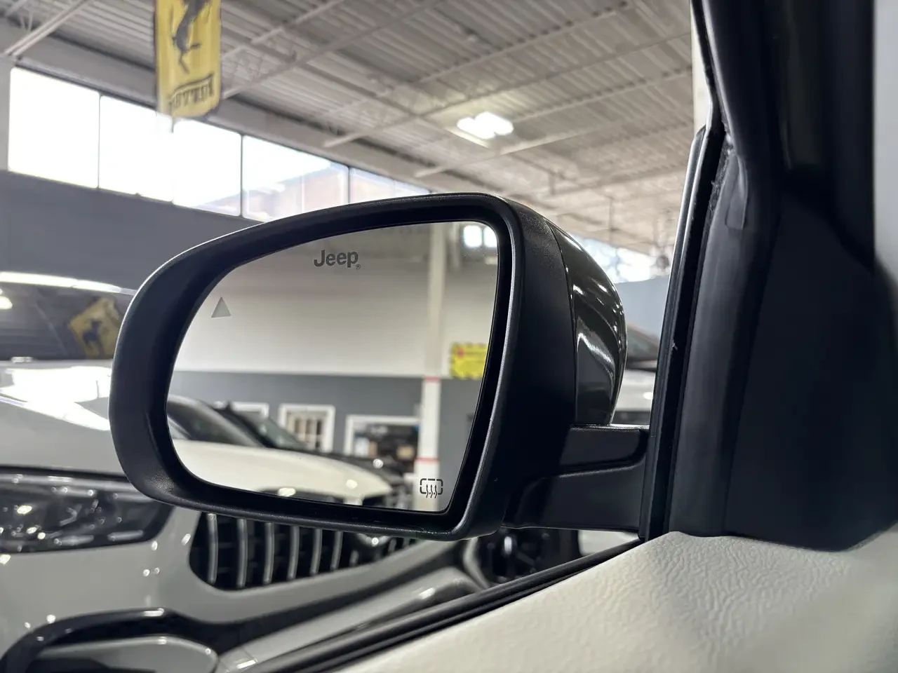Jeep Compass North 4X4| SELECTERRAIN| NAV| WHITELEATHER| RMSTAR | Mobile.bg � ����������� 15