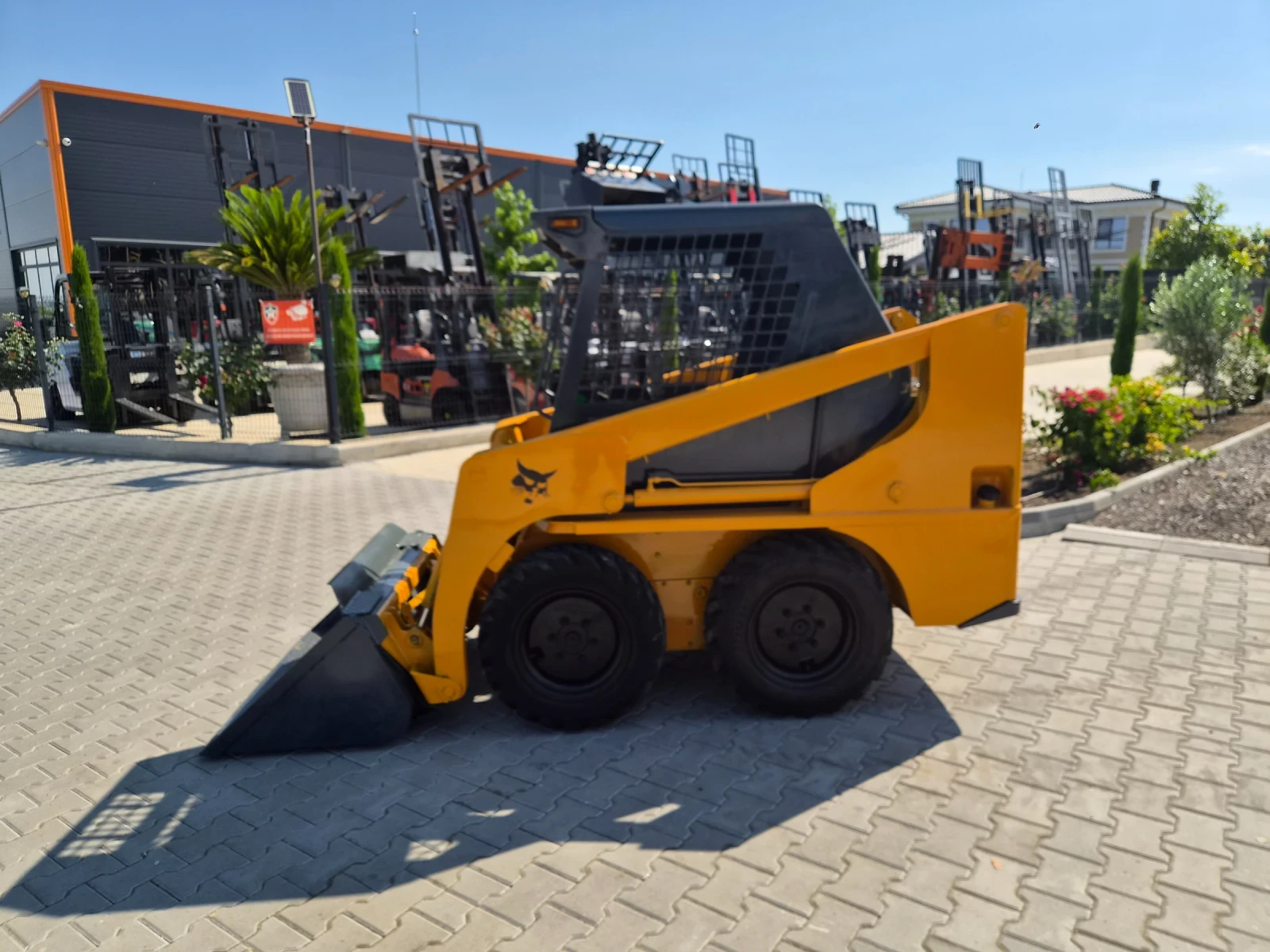 Мини челни товарачи Bobcat TCM 605 / ПЕРЕКТЕН ТЕХНИЧЕСКИ / НАЛИЧЕН !!!, снимка 5 - Индустриална техника - 54968384