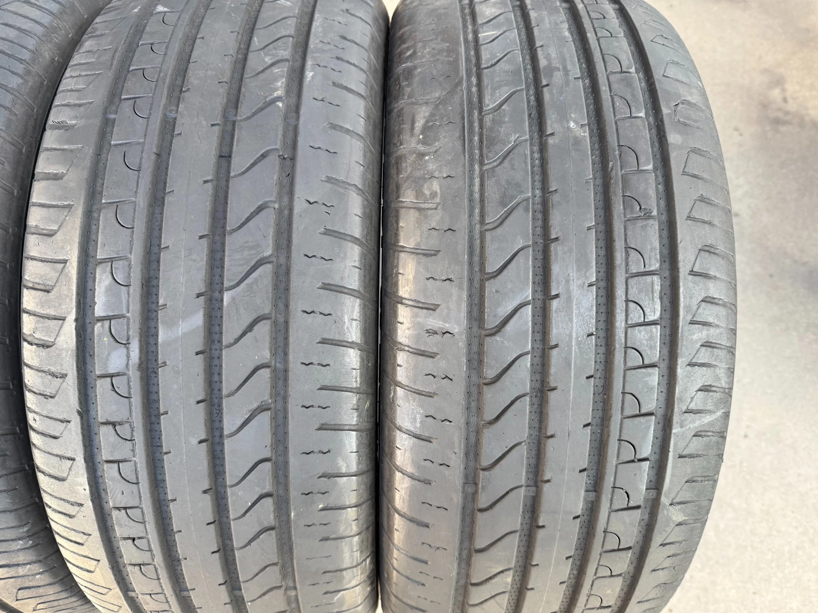 Гуми Летни 235/50R19, снимка 3 - Гуми и джанти - 53838067