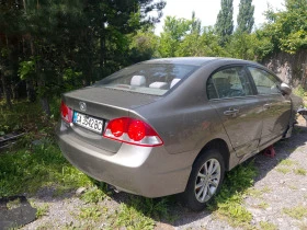 Honda Civic 8 седан, снимка 1