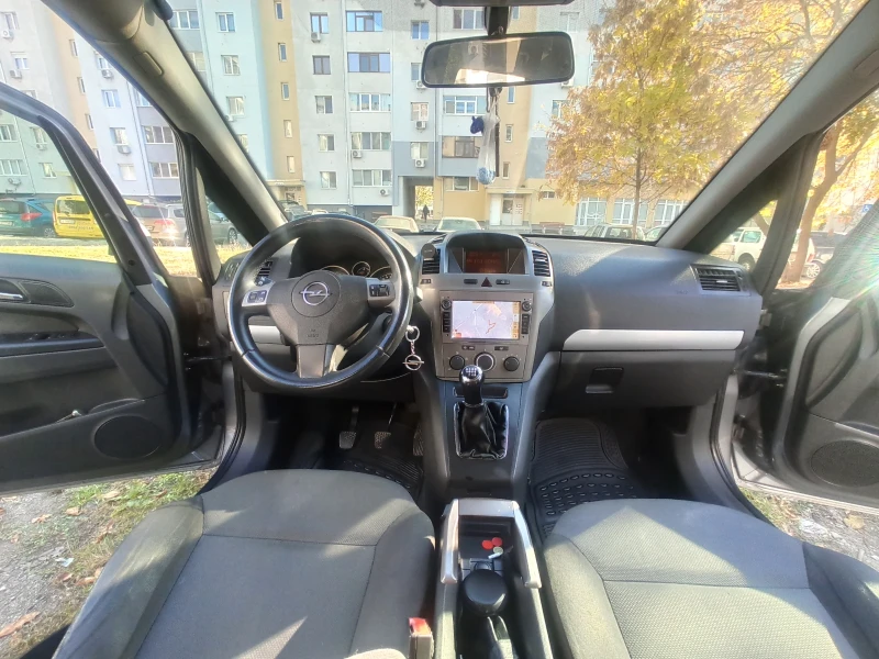 Opel Zafira, снимка 11 - Автомобили и джипове - 47761478