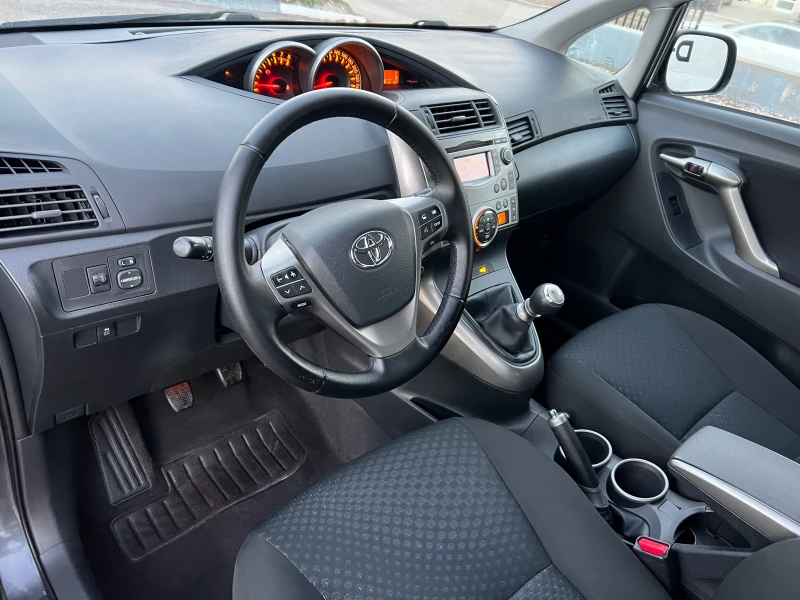 Toyota Verso SOLL 6+ 1места, снимка 10 - Автомобили и джипове - 48116754