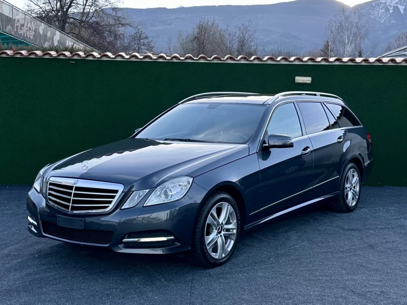 Mercedes-Benz E 250 4Matic 7Gtronic 6+ 1м Панорама Мултимедиа Swiss, снимка 1 - Автомобили и джипове - 48450149