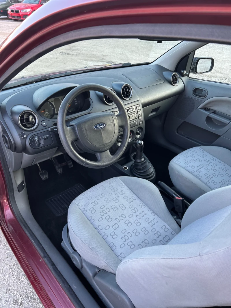 Ford Fiesta 1.3 * LPG* A/C, снимка 9 - Автомобили и джипове - 52514811