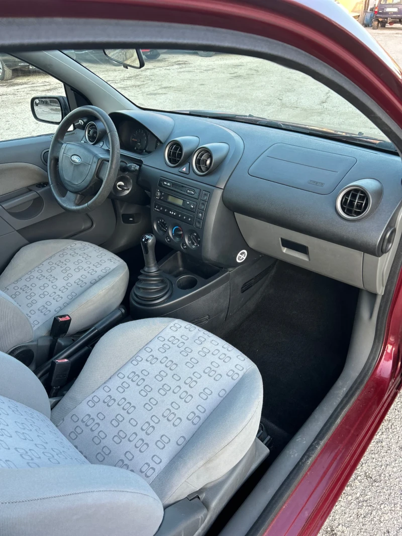 Ford Fiesta 1.3 * LPG* A/C, снимка 10 - Автомобили и джипове - 52514811