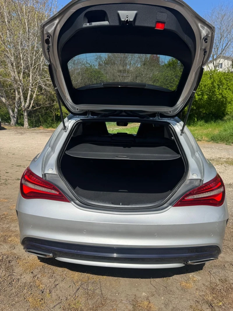 Mercedes-Benz CLA 200 AMG 4-MATIC, снимка 12 - Автомобили и джипове - 52465909