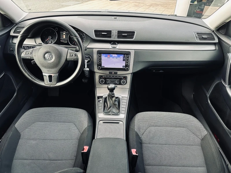 VW Passat TDI/Navi/Автопилот/6-ск, снимка 11 - Автомобили и джипове - 51224368