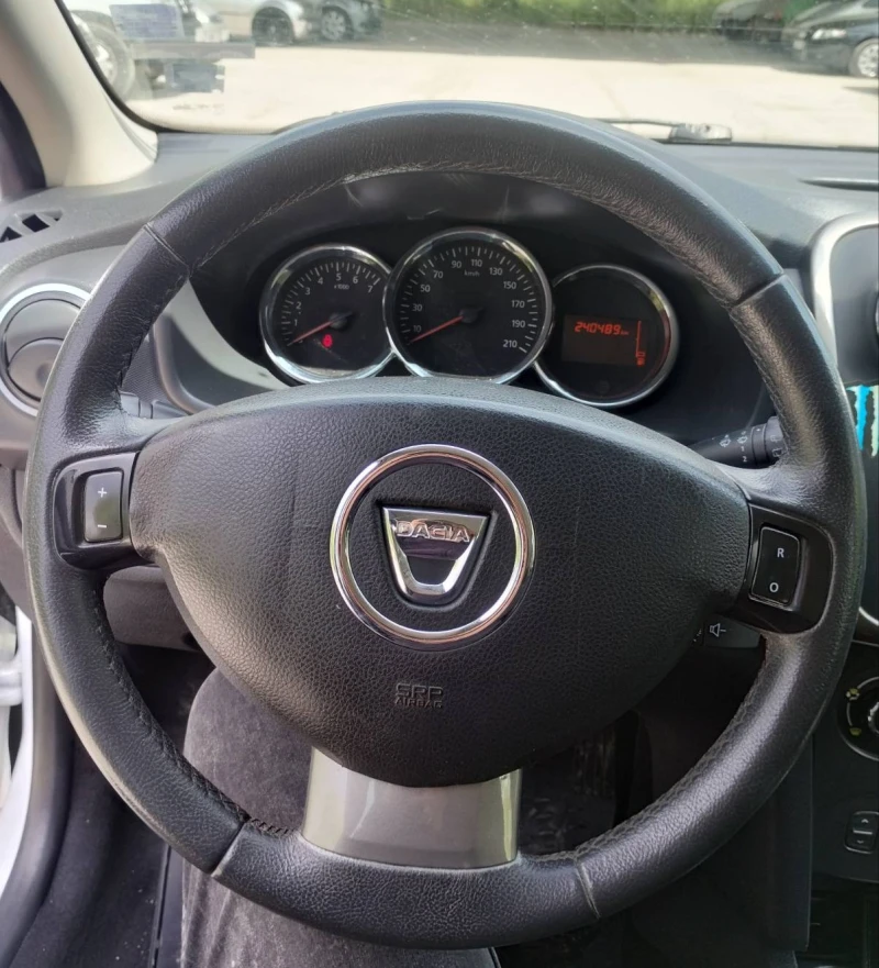 Dacia Sandero 1.5dci N1, снимка 5 - Автомобили и джипове - 52066051