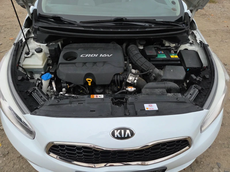 Kia Ceed 1.6CRDI-TOP-128ps, снимка 17 - Автомобили и джипове - 52265497
