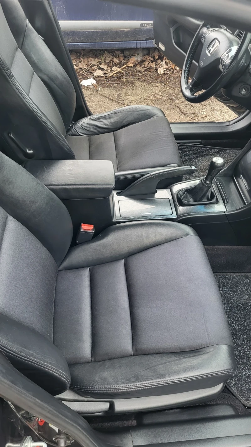 Honda Accord 2.0 155 exclusive , снимка 12 - Автомобили и джипове - 53354490