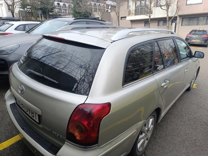 Toyota Avensis, снимка 6 - Автомобили и джипове - 53400610