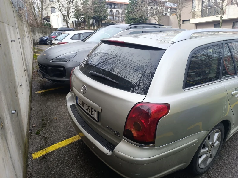 Toyota Avensis, снимка 5 - Автомобили и джипове - 53400610