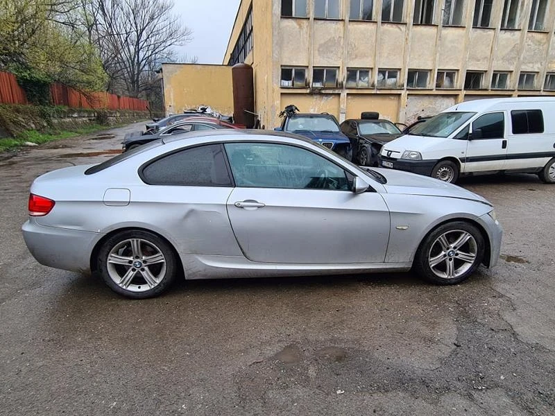 BMW 330 5бр. 330D 245/231/286к.с. 320D 177к.с., снимка 15 - Автомобили и джипове - 24014401