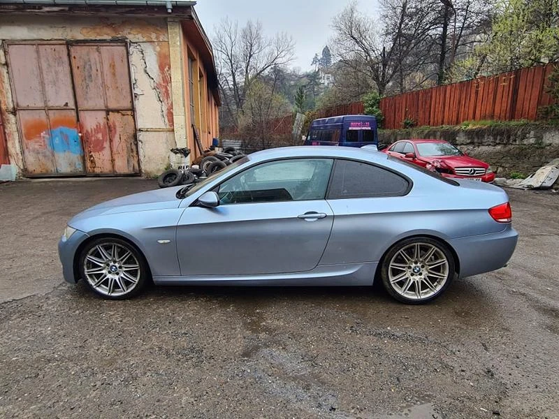 BMW 330 5бр. 330D 245/231/286к.с. 320D 177к.с., снимка 12 - Автомобили и джипове - 24014401