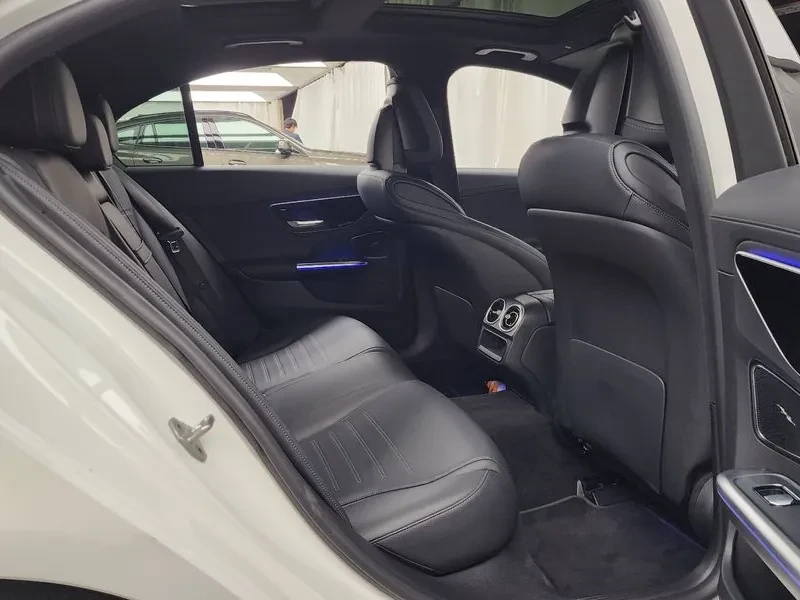 Mercedes-Benz C 300 Amg Line, снимка 12 - Автомобили и джипове - 55883945