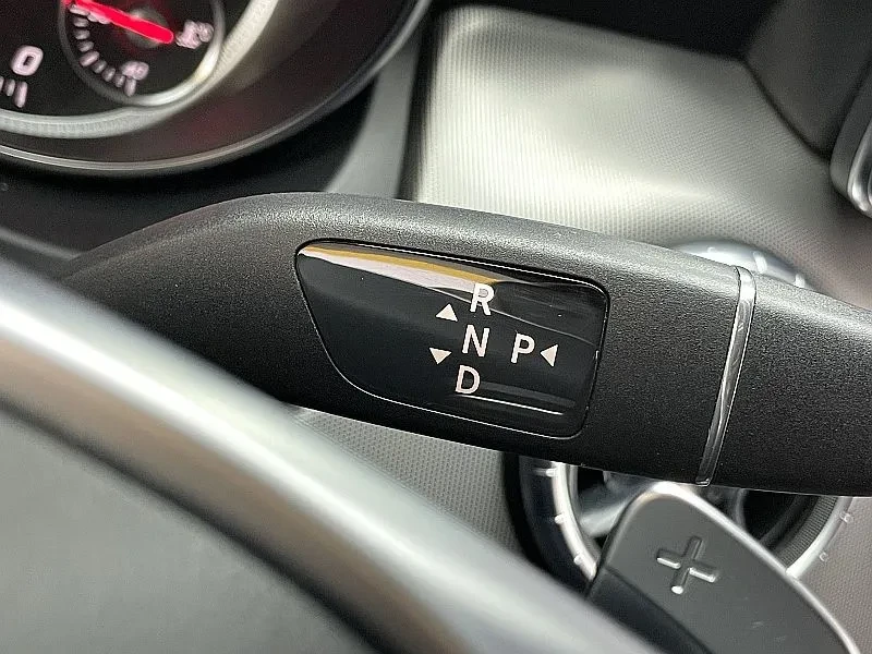 Mercedes-Benz CLA 220 Amg Line, снимка 9 - Автомобили и джипове - 56021459