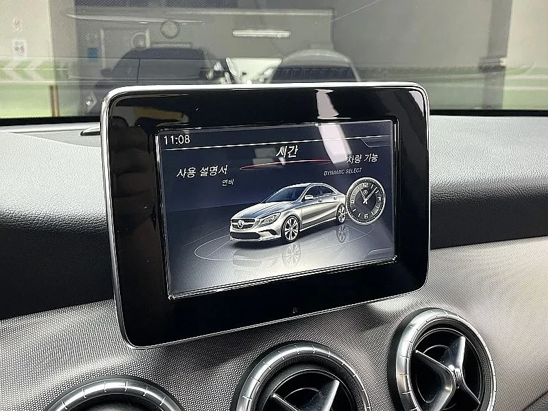 Mercedes-Benz CLA 220 Amg Line, снимка 13 - Автомобили и джипове - 56021459