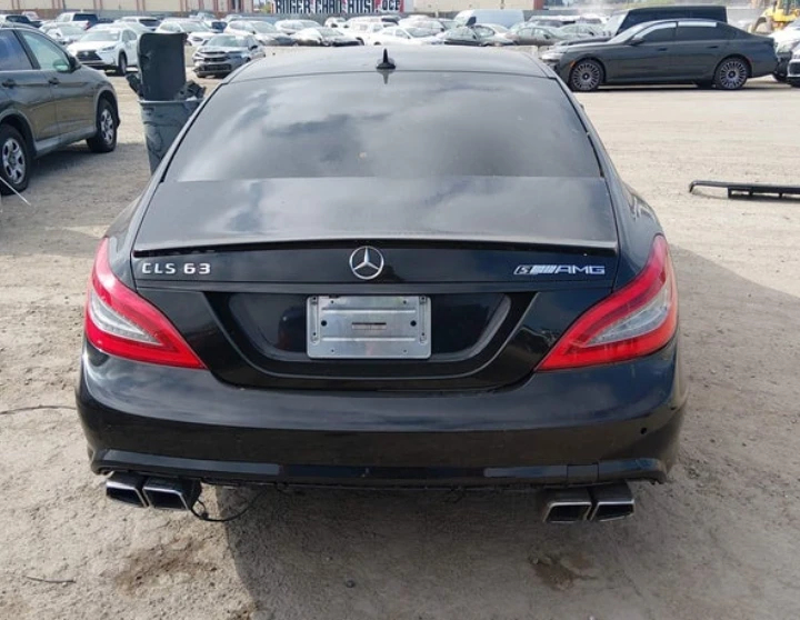 Mercedes-Benz CLS 63 AMG S* CARBON* HARMAN* �����* CARFAX | Mobile.bg � ����������� 4