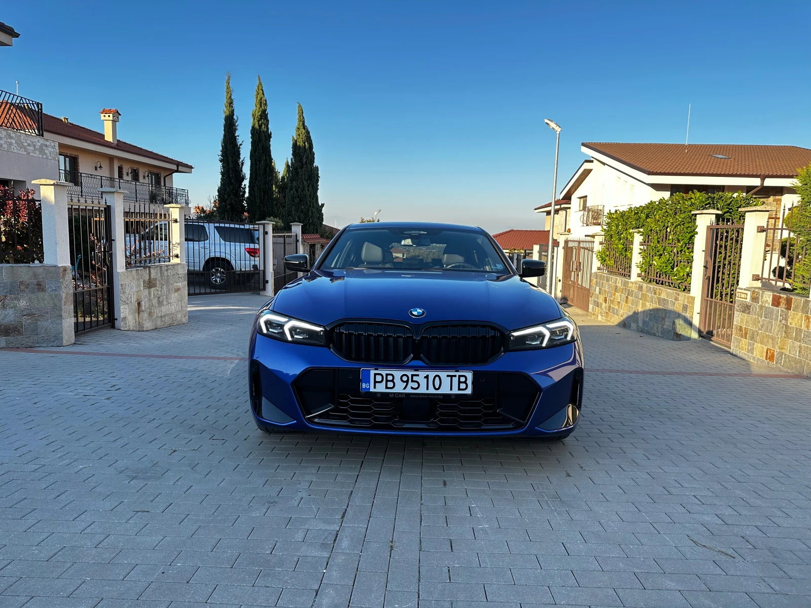 BMW 320 X-Drive/M SPORT PRO/H&K/DISTRONIC - изображение 2