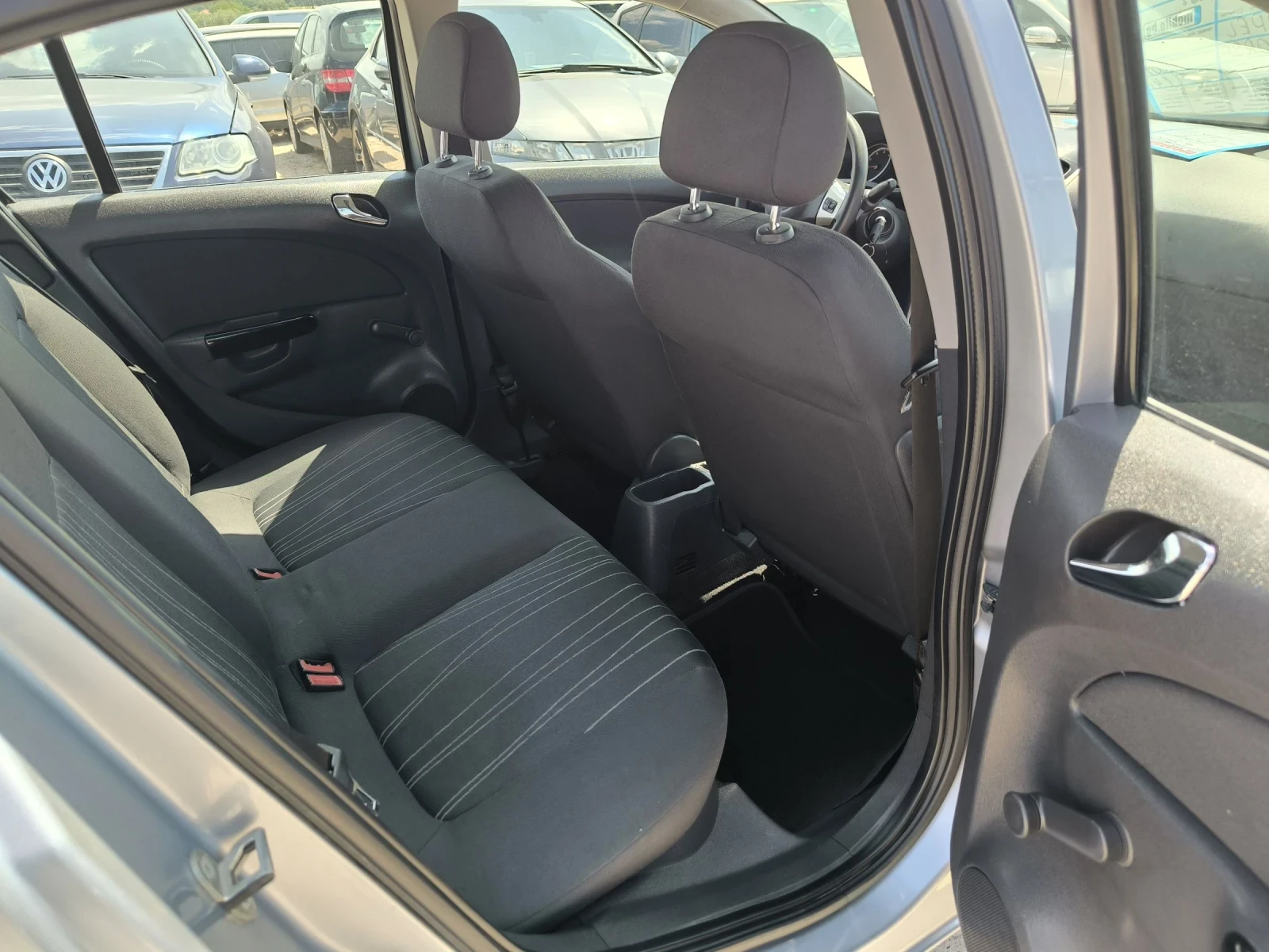 Opel Corsa 1.4i - изображение 10