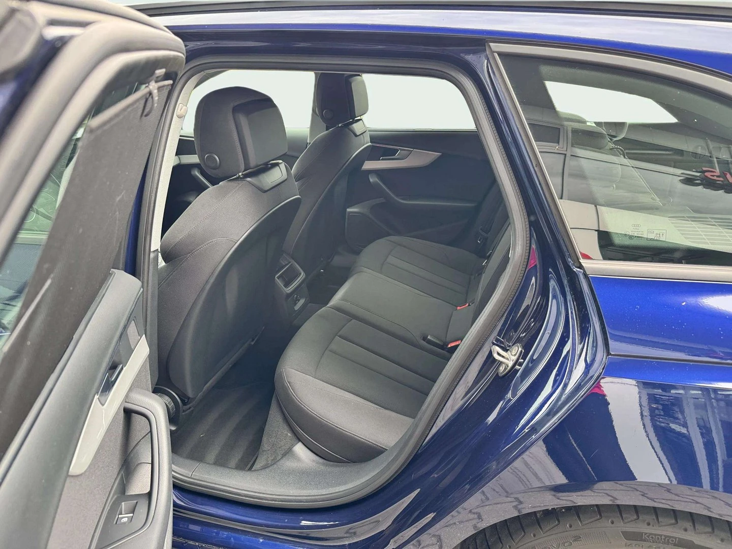 Audi A4 advance 40 TFSI quattro - изображение 6