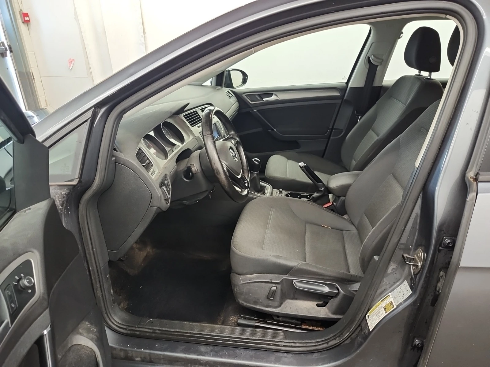 VW Golf * CARFAX *    | Mobile.bg   5