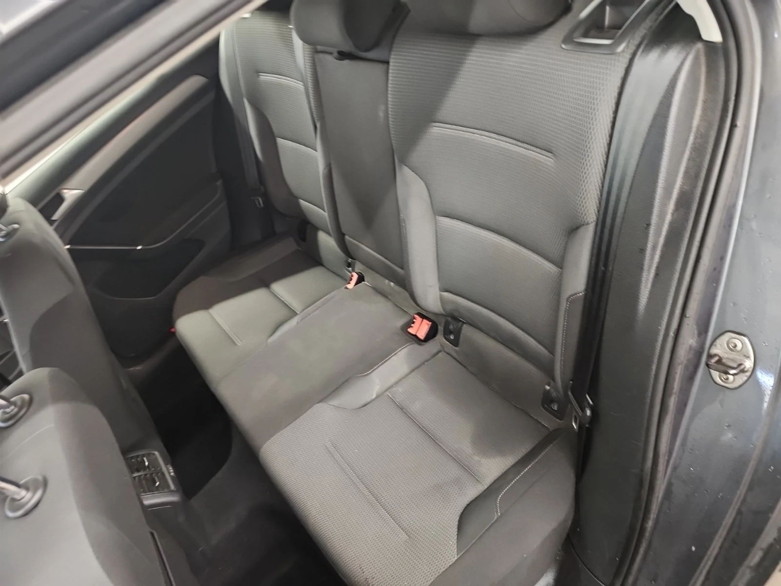 VW Golf * CARFAX *    | Mobile.bg   9