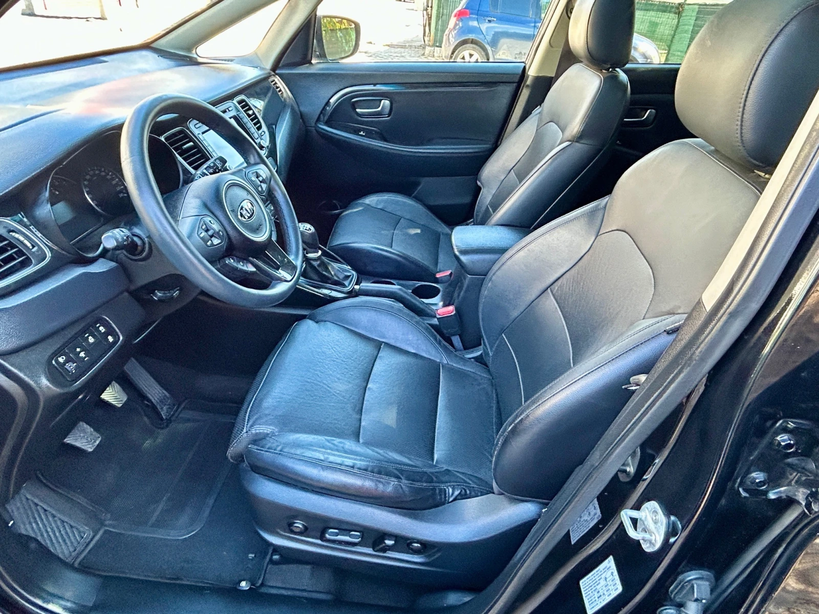 Kia Carens 1.7CRDi Swiss - изображение 8