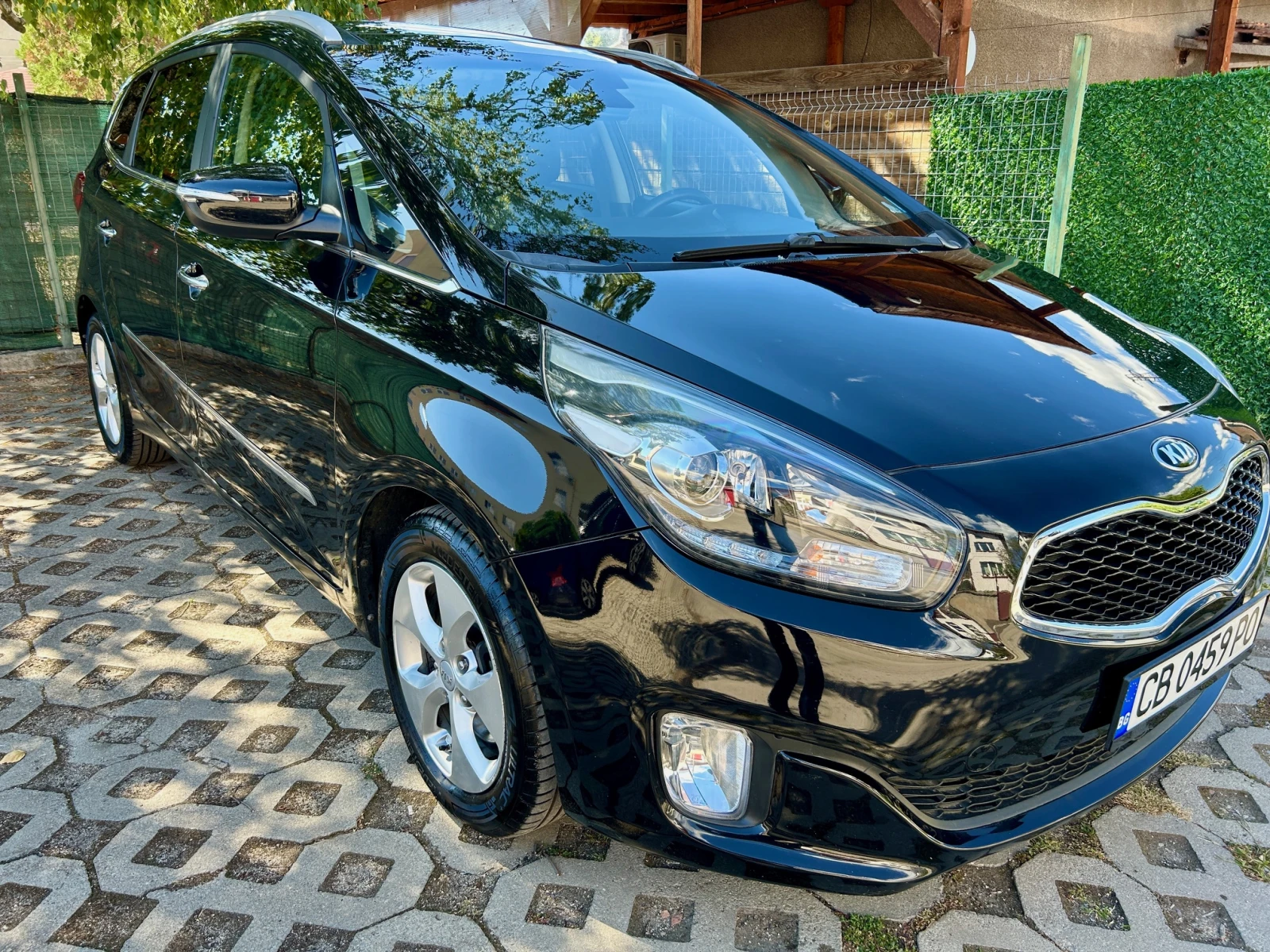 Kia Carens 1.7CRDi Swiss - изображение 2