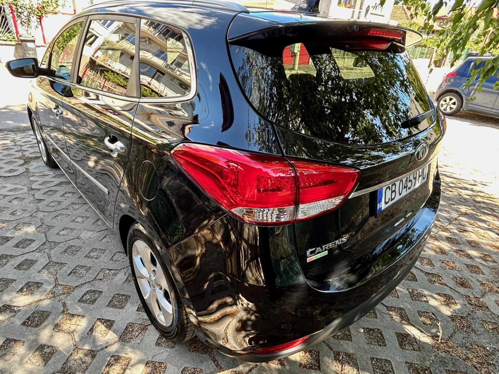 Kia Carens 1.7CRDi Swiss - изображение 3