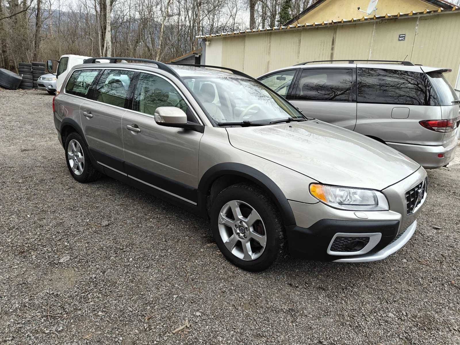 Volvo Xc70 3.2 AWD, снимка 6 - Автомобили и джипове - 53917743
